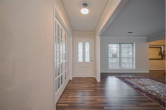 7914 Roos Road, Houston, TX 77036