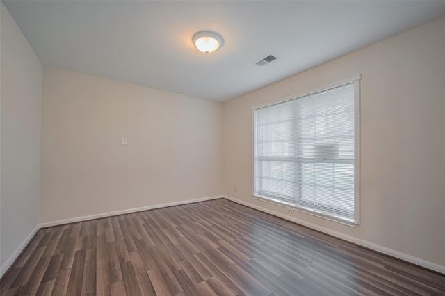 7914 Roos Road, Houston, TX 77036