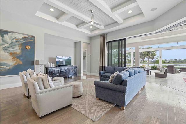 8452 LINDRICK LANE, Bradenton, FL 34202