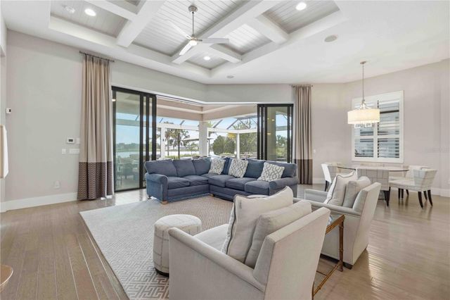 8452 LINDRICK LANE, Bradenton, FL 34202