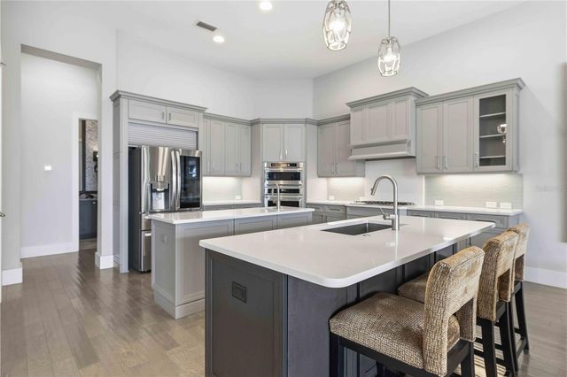 8452 LINDRICK LANE, Bradenton, FL 34202