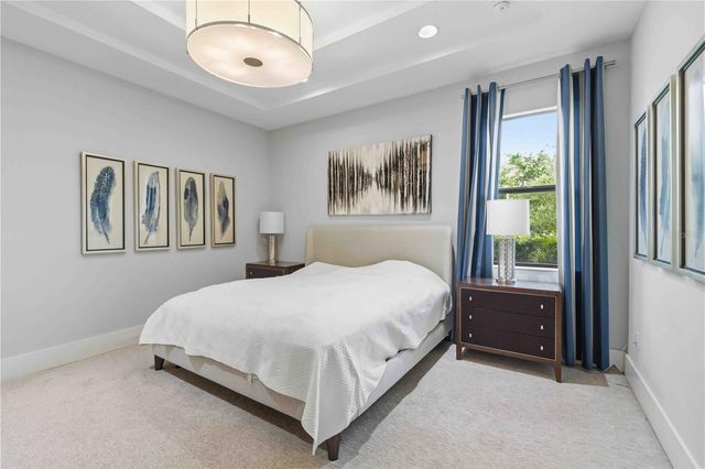8452 LINDRICK LANE, Bradenton, FL 34202