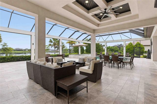 8452 LINDRICK LANE, Bradenton, FL 34202