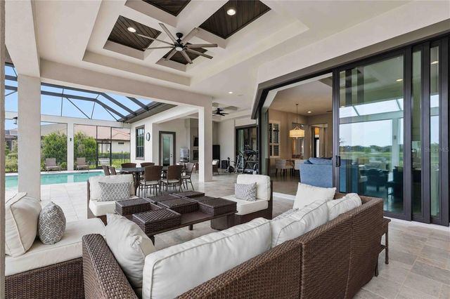 8452 LINDRICK LANE, Bradenton, FL 34202