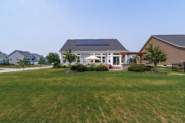 6105 Barclay Court, Canal Winchester, OH 43110