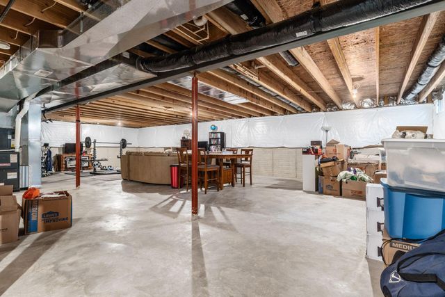 6105 Barclay Court, Canal Winchester, OH 43110