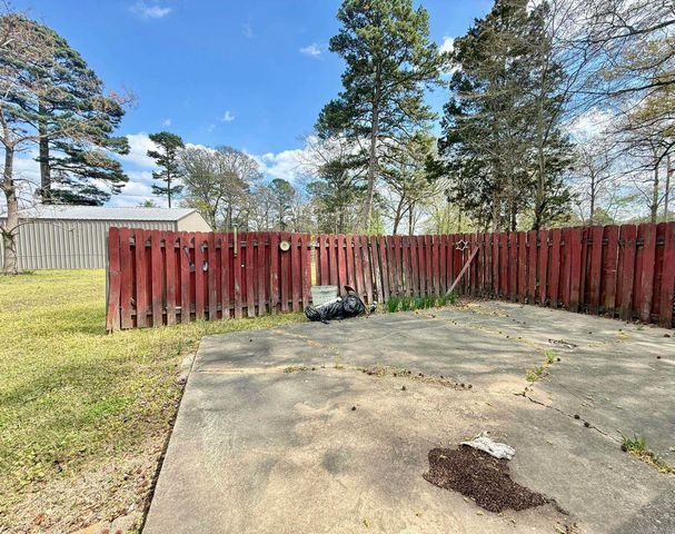 6684 Garvin Drive, Benton, AR 72019