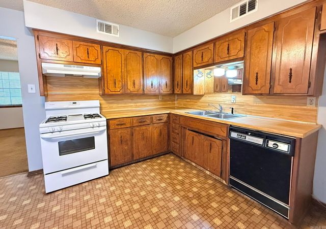 6684 Garvin Drive, Benton, AR 72019