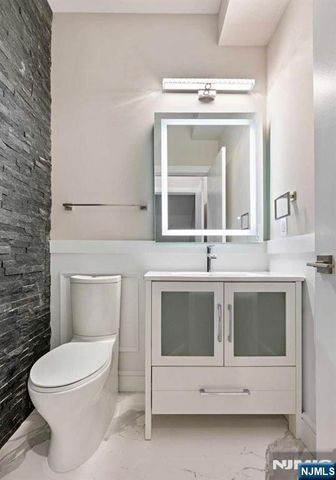82 W Ruby Avenue C, Palisades Park, NJ 07650