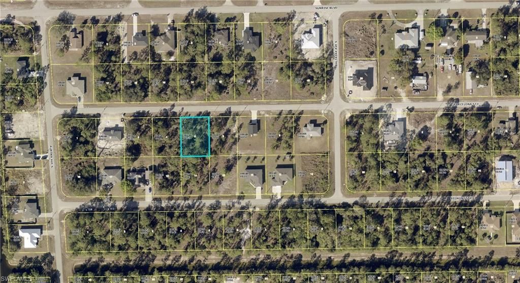 918 Barcelona ST E, LEHIGH ACRES, FL 33974 — photo 2
