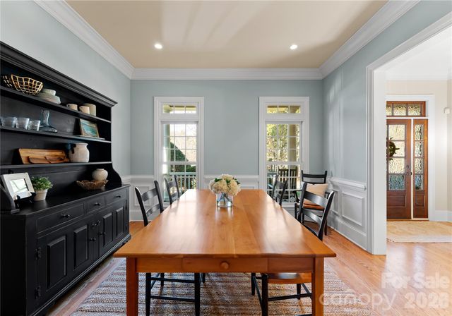 106 Gammon Point Court, Mooresville, NC 28117