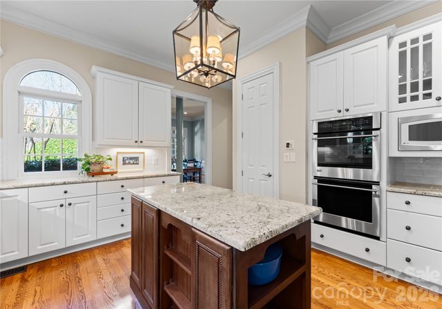 106 Gammon Point Court, Mooresville, NC 28117