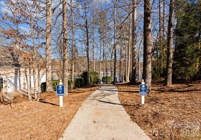 106 Gammon Point Court, Mooresville, NC 28117