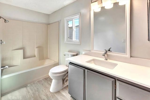 105 Monaco, Santa Ana, CA 92703