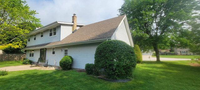 15199 W Fenway COURT, New Berlin, WI 53151