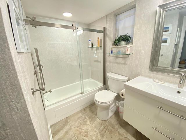 2566 Garden Drive S 306, Lake Worth, FL 33461