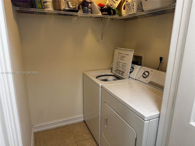 3001 NE 185th St 514, Aventura, FL 33180