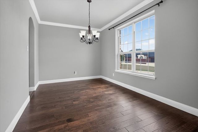 1626 Hawthorne Street, Cleburne, TX 76033
