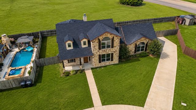 1626 Hawthorne Street, Cleburne, TX 76033