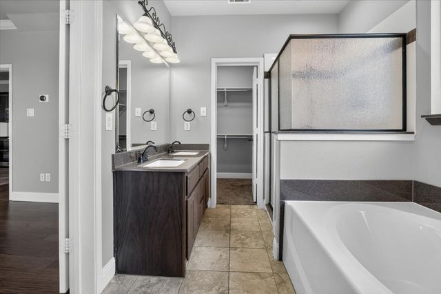 1626 Hawthorne Street, Cleburne, TX 76033