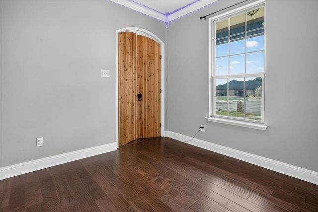 1626 Hawthorne Street, Cleburne, TX 76033