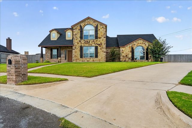 1626 Hawthorne Street, Cleburne, TX 76033