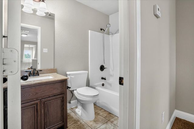 1626 Hawthorne Street, Cleburne, TX 76033