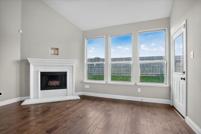 1626 Hawthorne Street, Cleburne, TX 76033