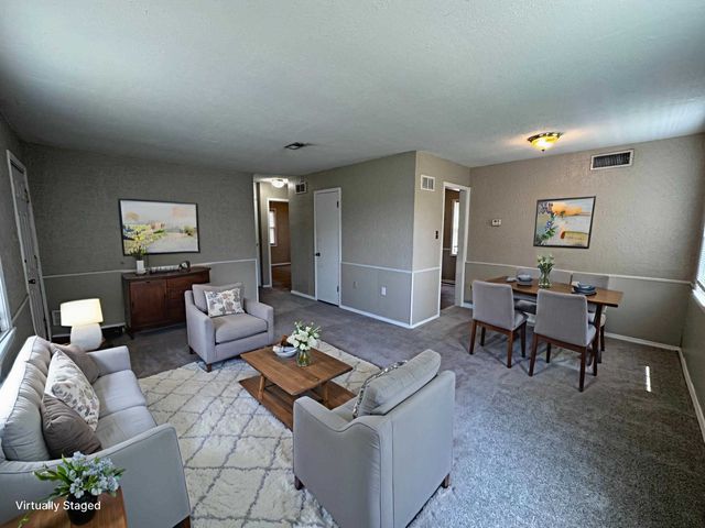 2929 E Idlewild Dr., Wichita, KS 67216