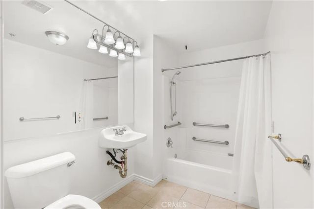 17888 Alburtis Avenue A102-2, Artesia, CA 90701