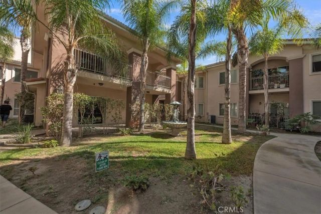 17888 Alburtis Avenue A102-2, Artesia, CA 90701