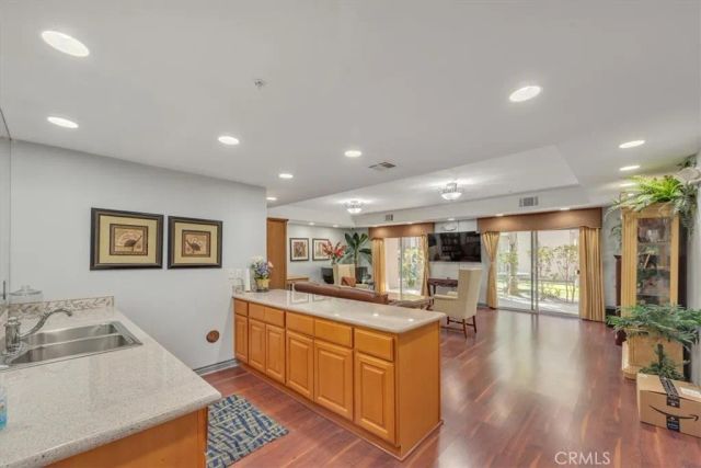 17888 Alburtis Avenue A102-2, Artesia, CA 90701