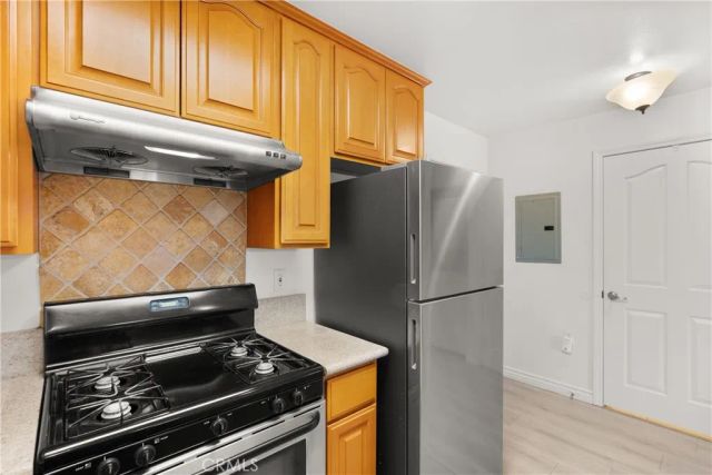 17888 Alburtis Avenue A102-2, Artesia, CA 90701