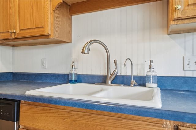 818 Brookwood Drive, Bellefontaine, OH 43311