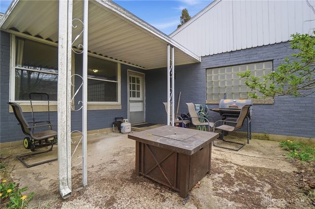 818 Brookwood Drive, Bellefontaine, OH 43311