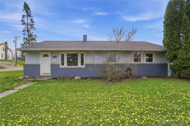 818 Brookwood Drive, Bellefontaine, OH 43311