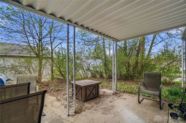 818 Brookwood Drive, Bellefontaine, OH 43311