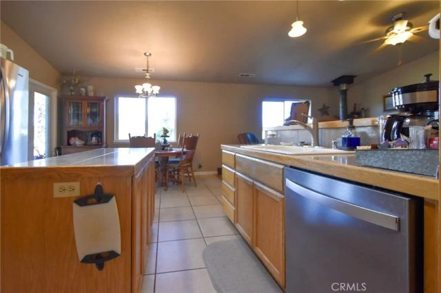 5328 Woodland Dr, Yreka, CA 96097