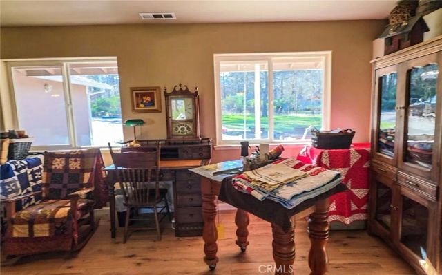 5328 Woodland Dr, Yreka, CA 96097