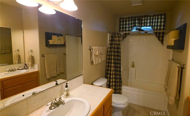 5328 Woodland Dr, Yreka, CA 96097