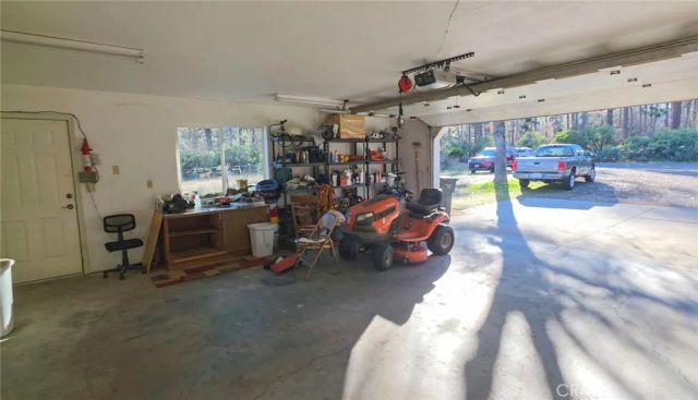 5328 Woodland Dr, Yreka, CA 96097