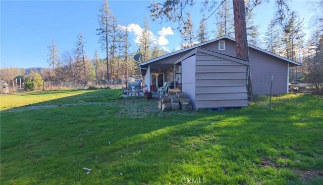 5328 Woodland Dr, Yreka, CA 96097