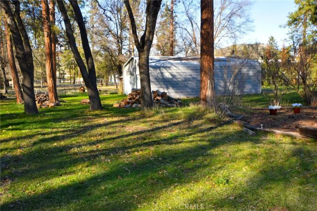 5328 Woodland Dr, Yreka, CA 96097