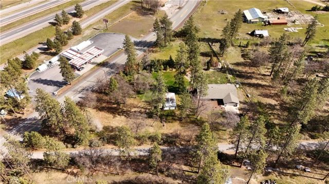 5328 Woodland Dr, Yreka, CA 96097