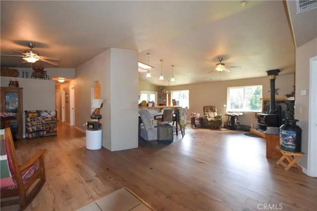 5328 Woodland Dr, Yreka, CA 96097