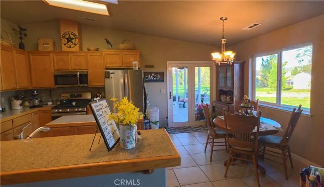 5328 Woodland Dr, Yreka, CA 96097