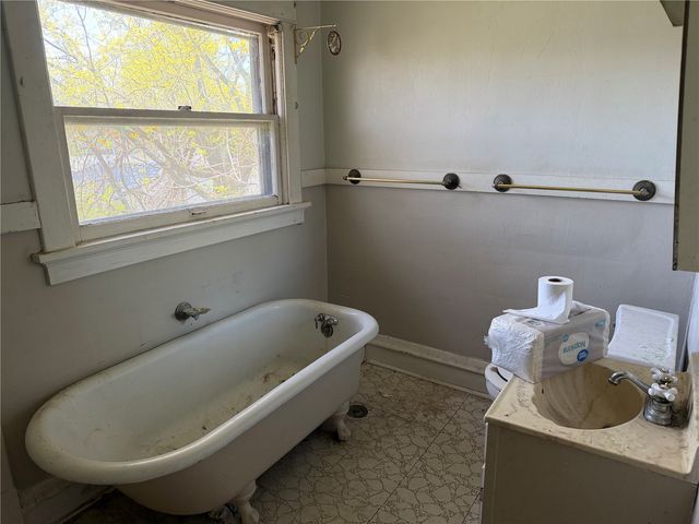 1529 6th Avenue SE, Cedar Rapids, IA 52403