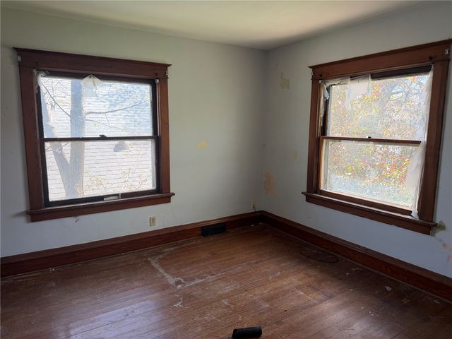 1529 6th Avenue SE, Cedar Rapids, IA 52403