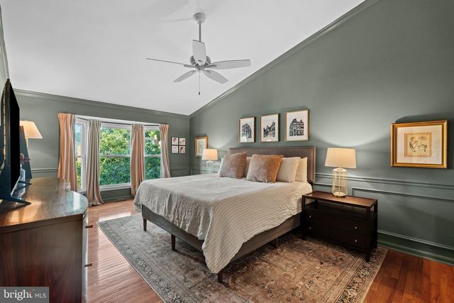 13645 UNION VILLAGE CIR, Clifton, VA 20124