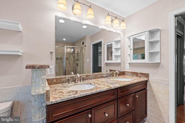 13645 UNION VILLAGE CIR, Clifton, VA 20124